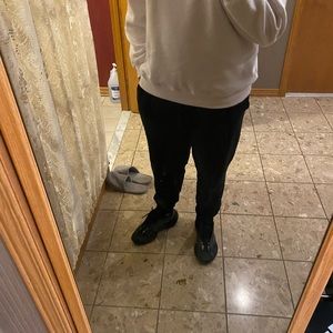 Meet your Posher, Phan anh